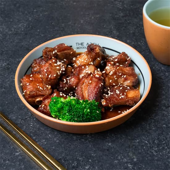 Bite-Size Sweet & Sour Pork Ribs 糖醋排骨